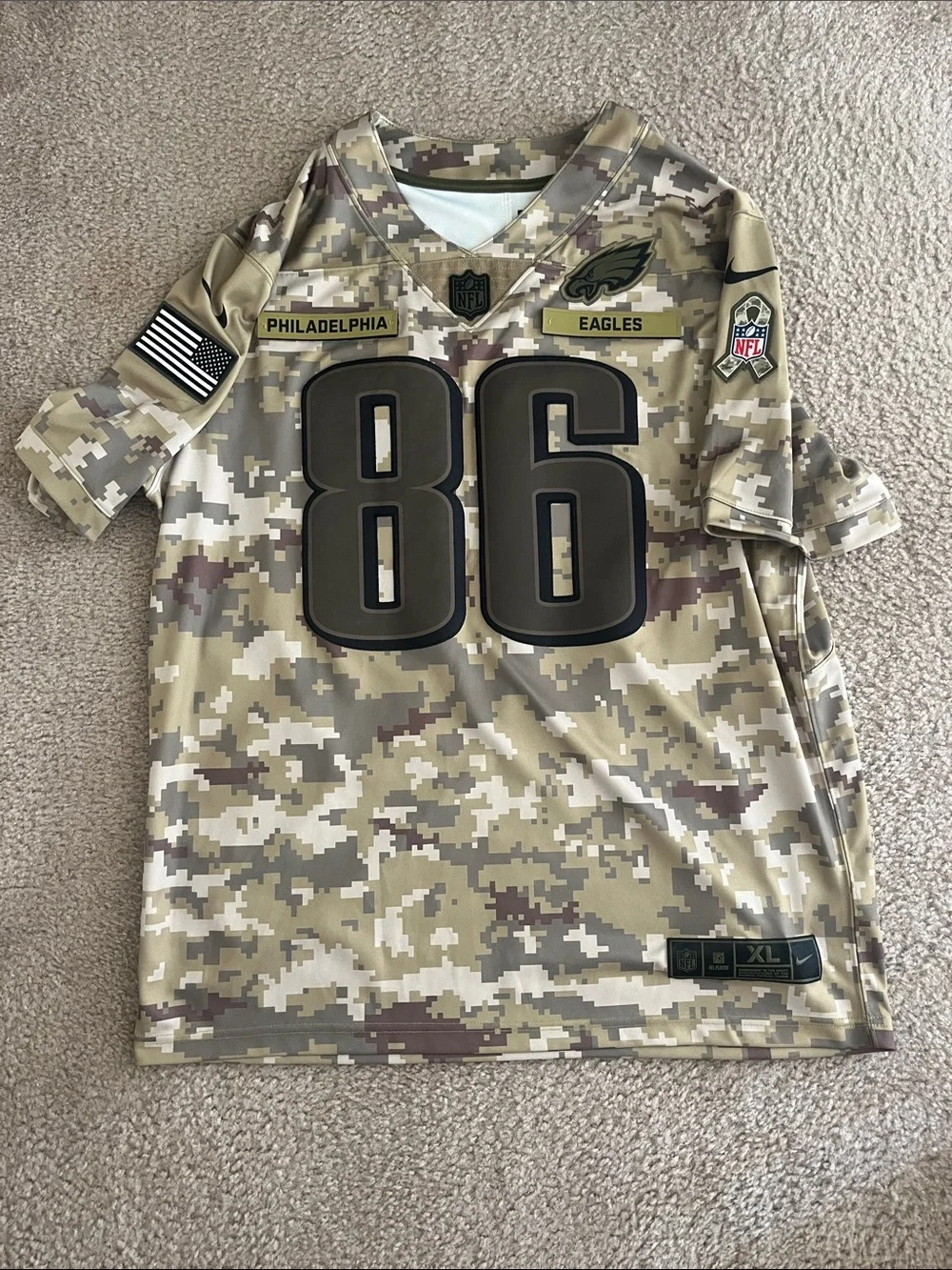 Philadelphia Eagles Salute to Service Jersey 86 Ertz XL Nike NFL NWOT